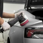 close-no-processo-de-cuidado-do-carro